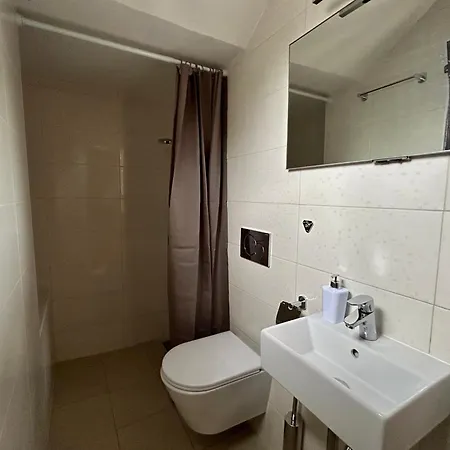 Apartment Apartman Maslina