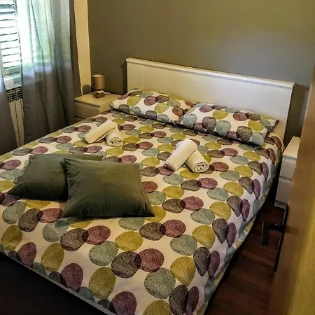 Lägenhet Apartman Maslina